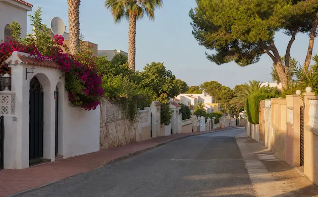 Apertura de puertas en La Florida en Orihuela Costa