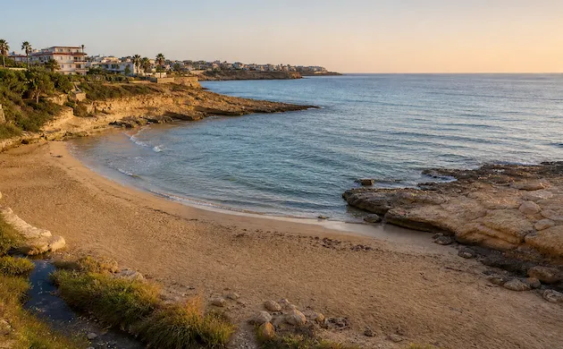 Apertura de puertas en Playa Flamenca en Orihuela Costa